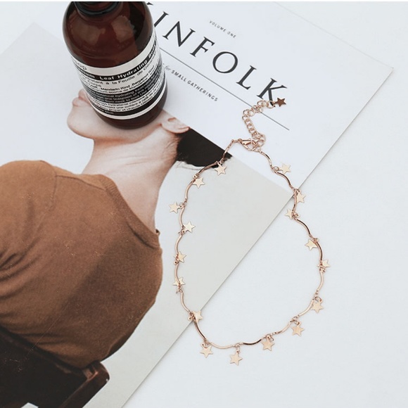 Boutique Cute Star Choker Necklace - Picture 3 of 7